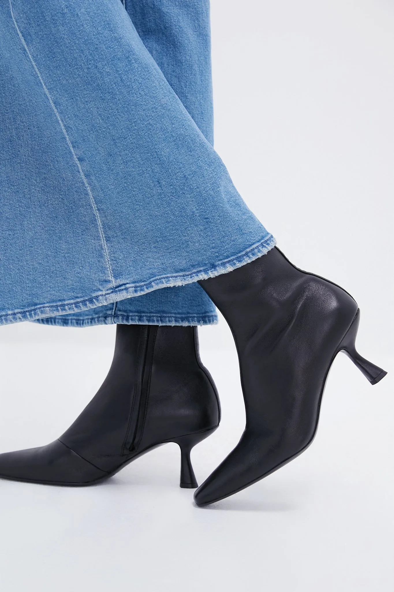 Black Thandy Boots