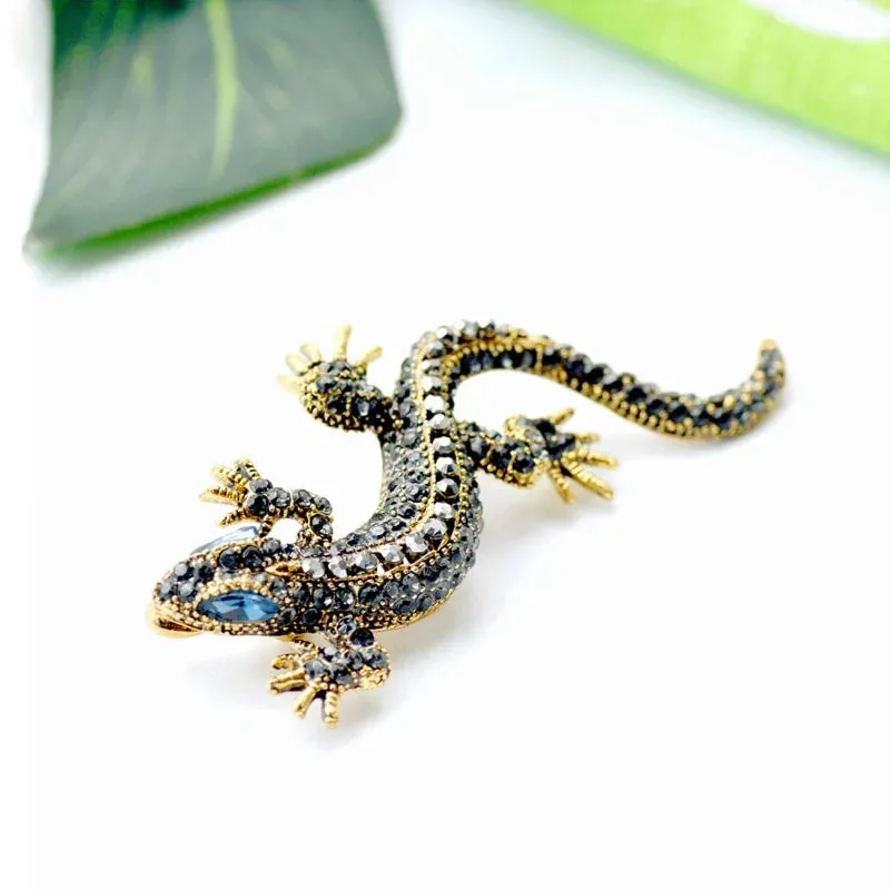 Bulut Lace Brooch Pin