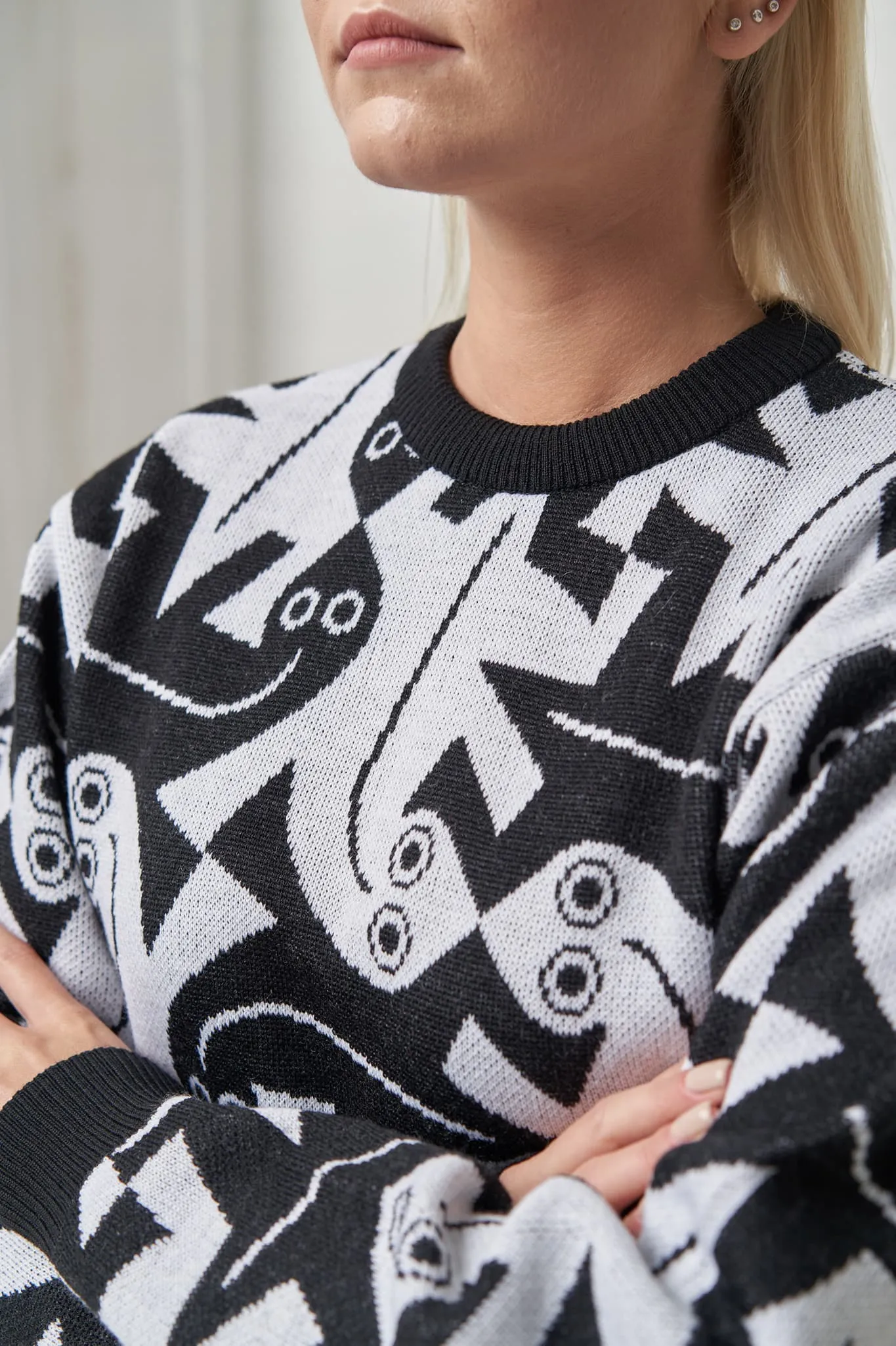 Casual look wool lizard sweater