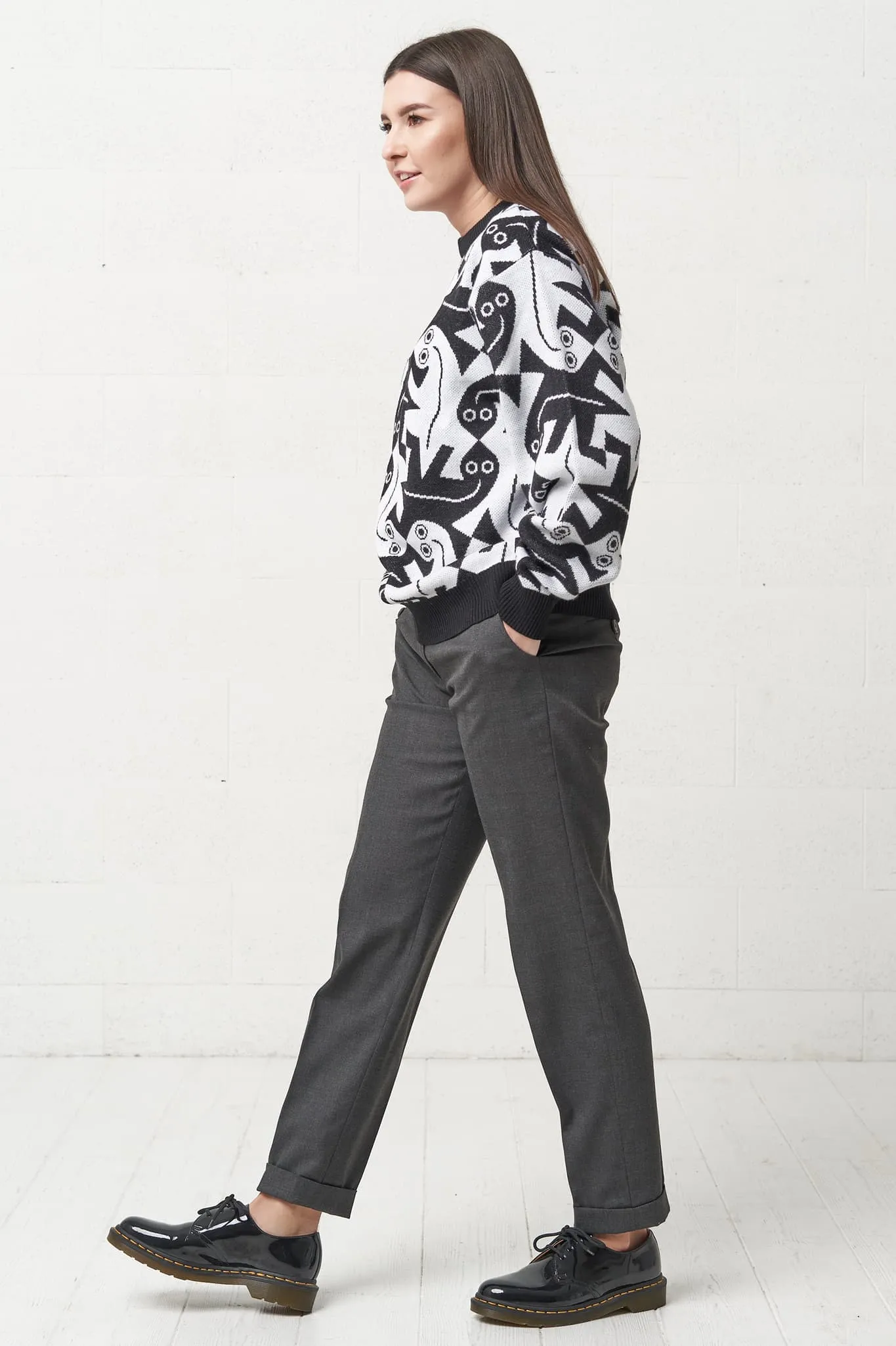 Casual look wool lizard sweater