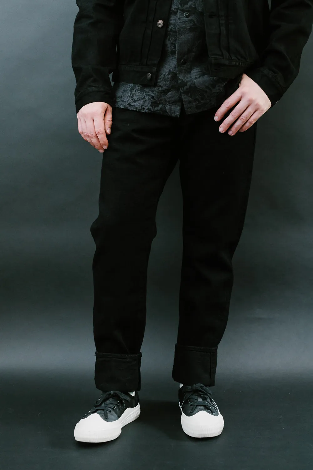 14oz Kurozome Relaxed Taper Selvedge Jeans - Black