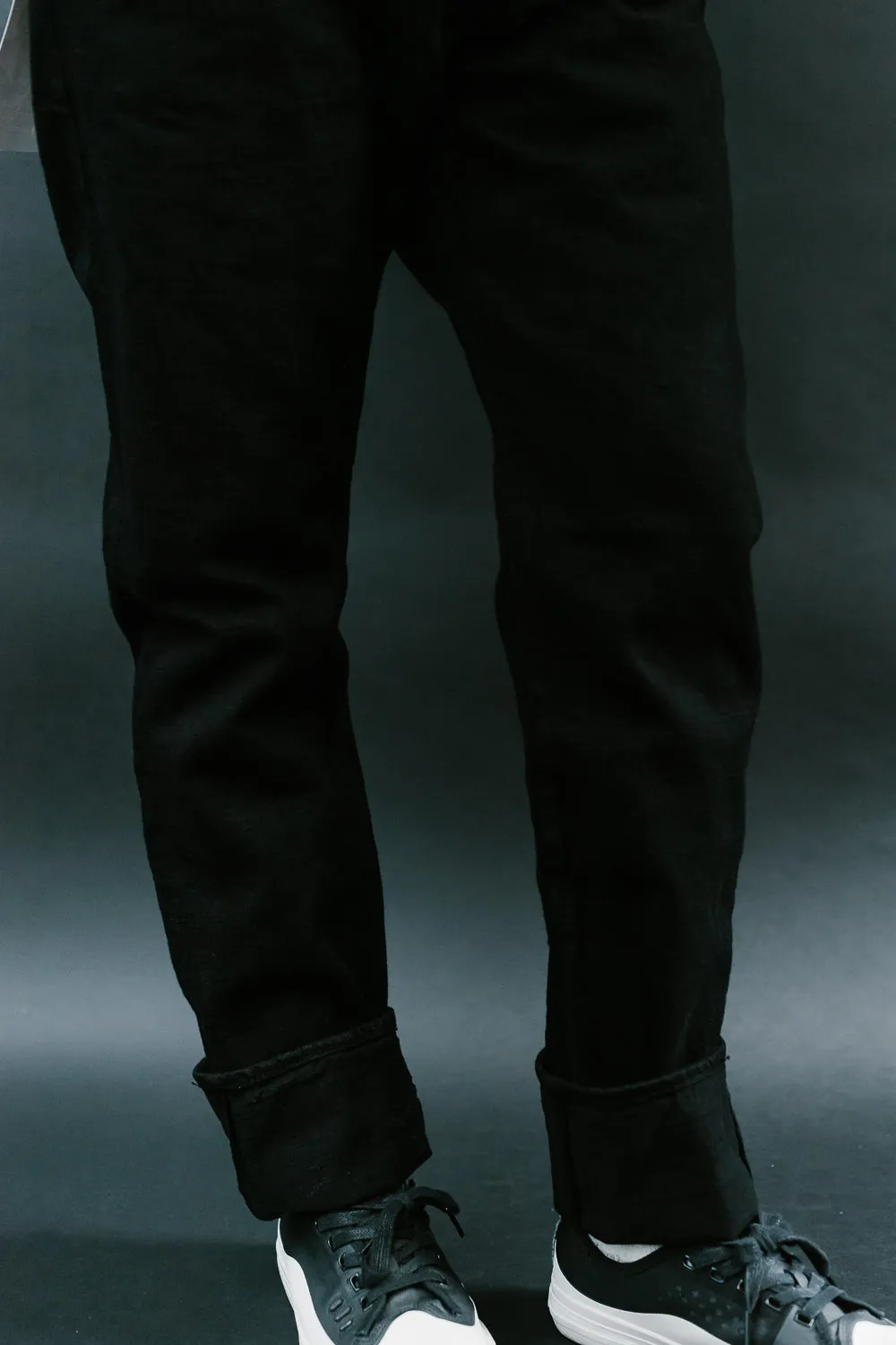 14oz Kurozome Relaxed Taper Selvedge Jeans - Black