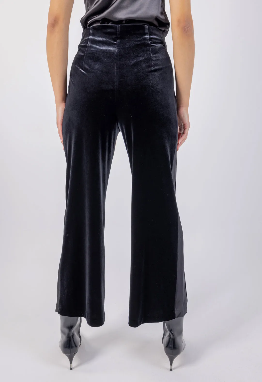 Elegant Black Velvet Trousers
