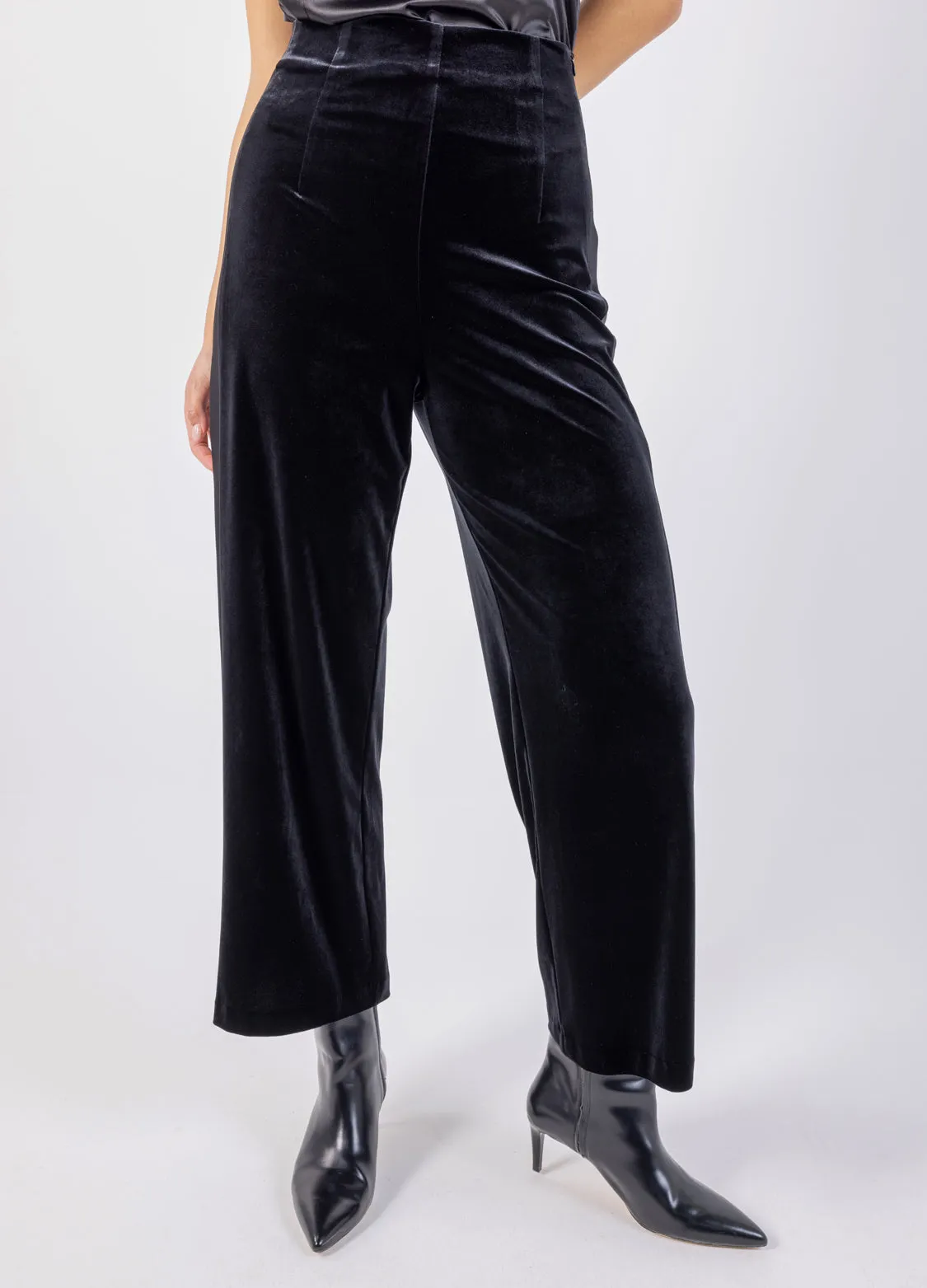 Elegant Black Velvet Trousers