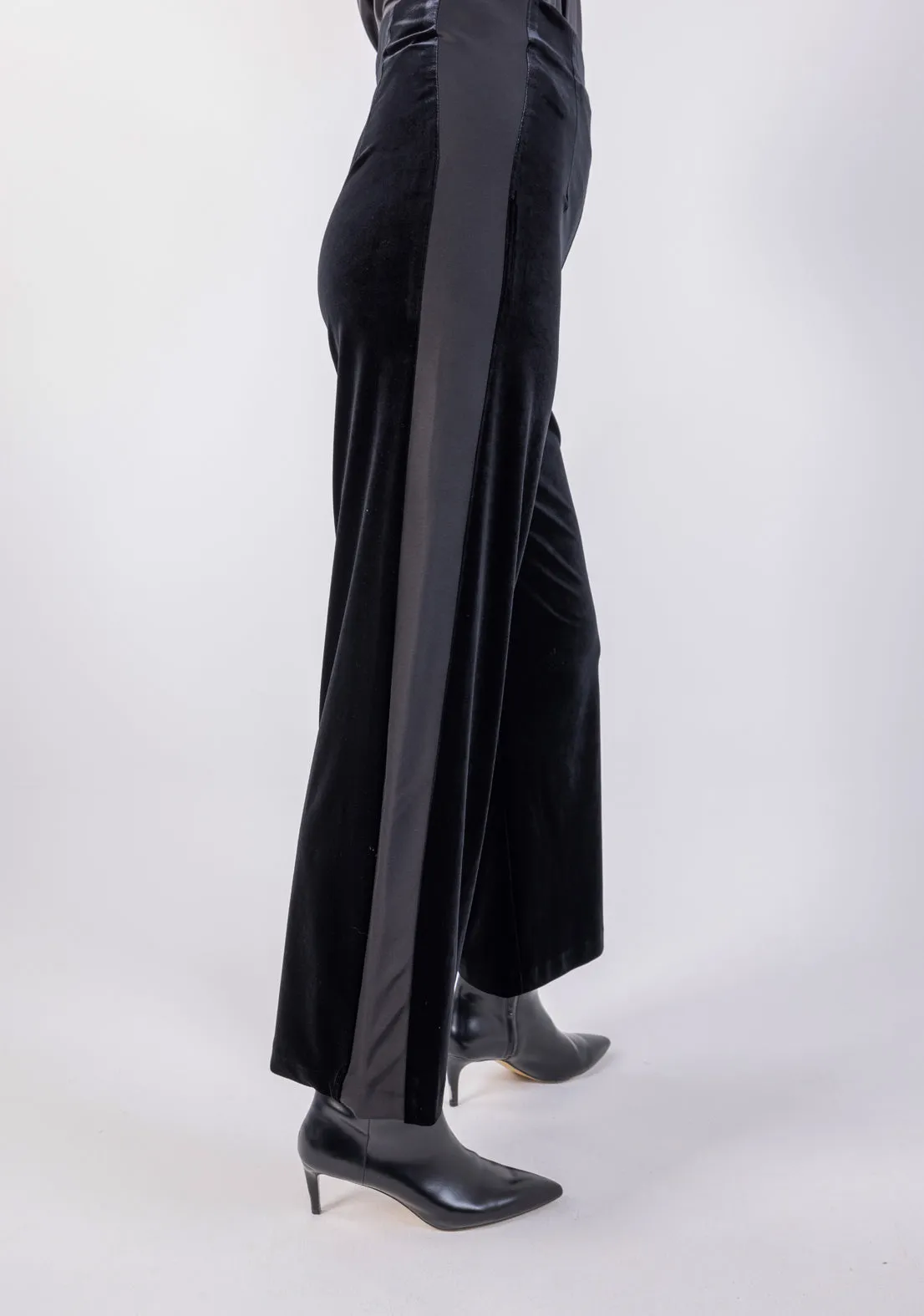 Elegant Black Velvet Trousers