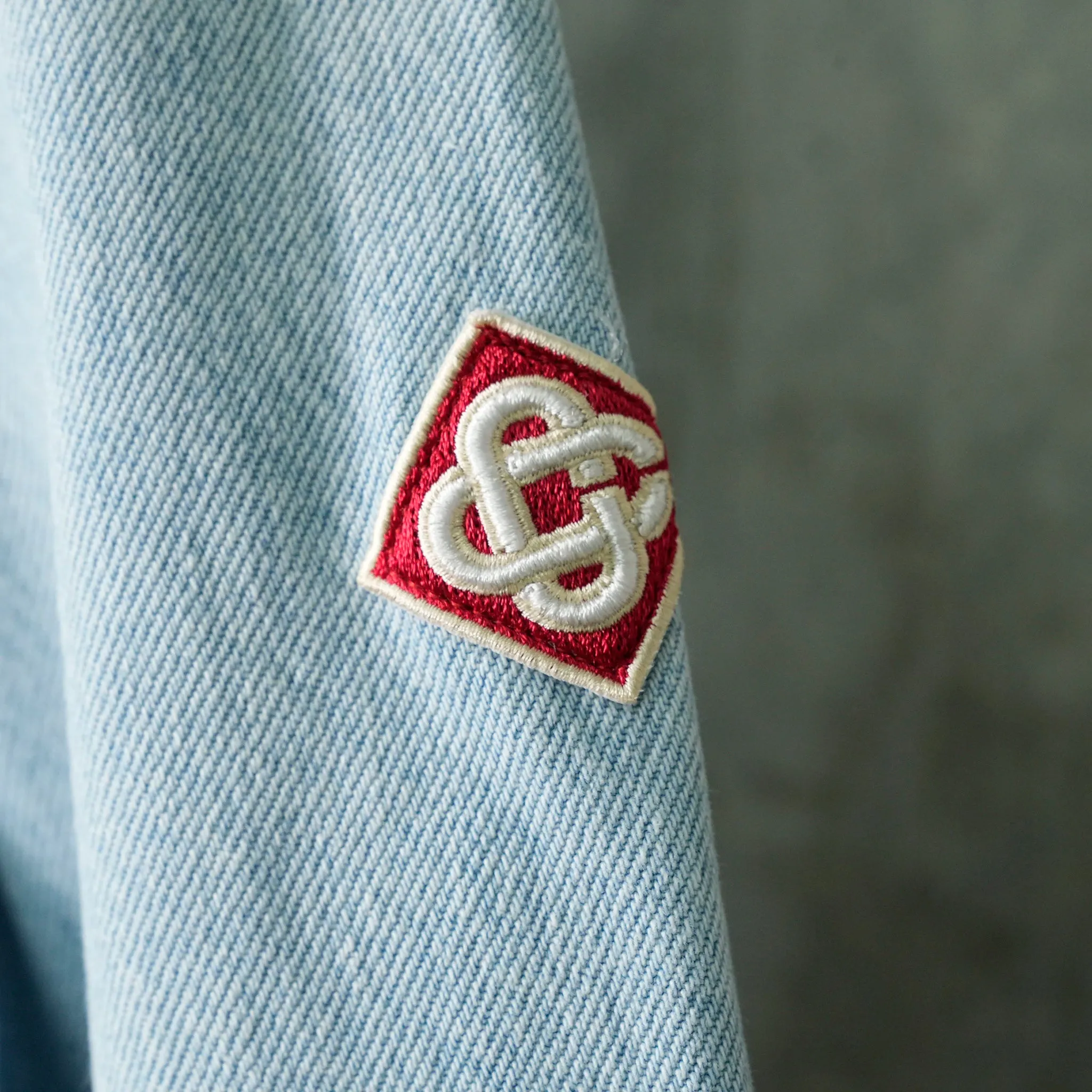 EMBROIDERED MOTIF DENIM JACKET / CSB671:LIGHT VINTAGE WASH