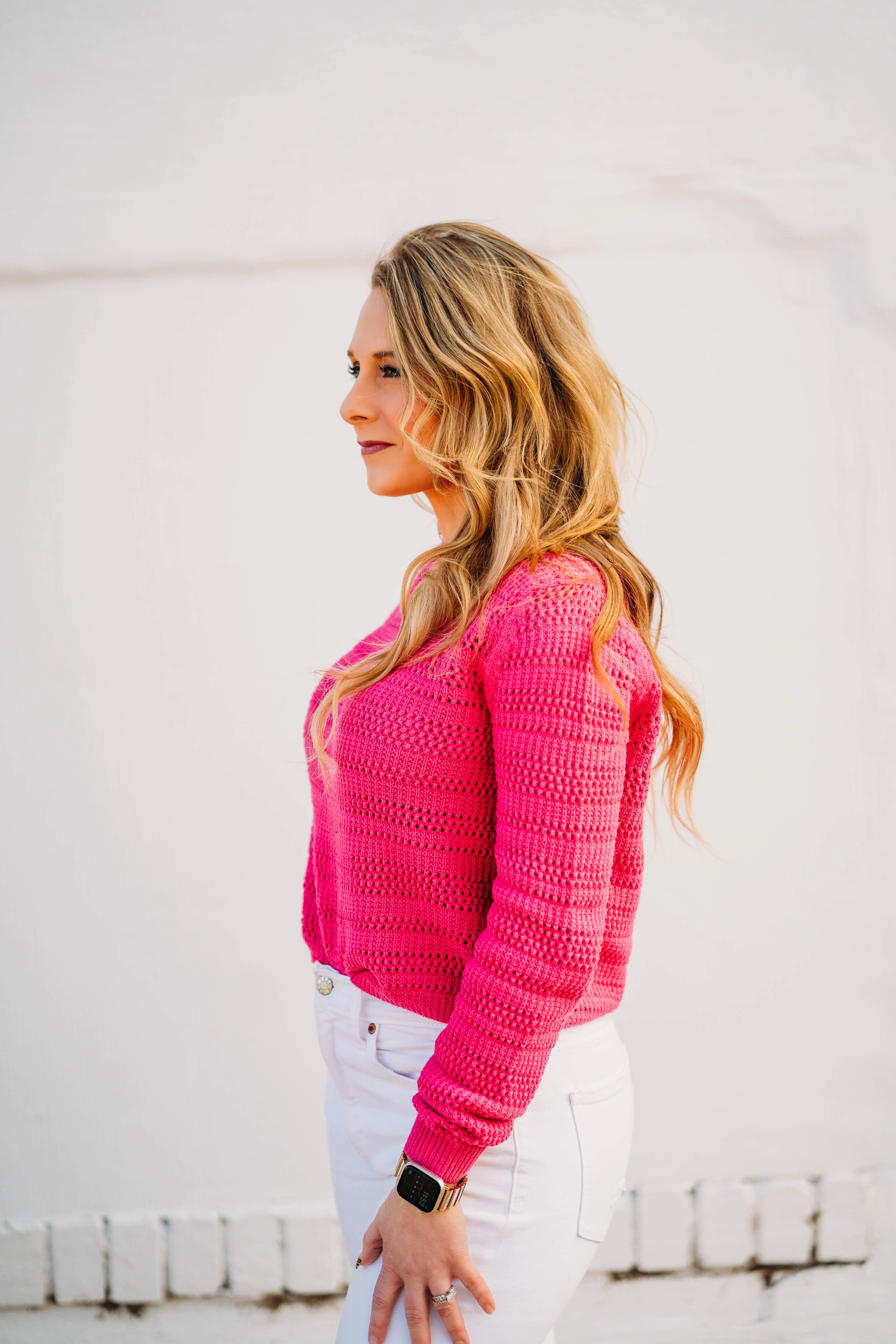 Kut: Portia Pullover Cropped Sweater in Fuschia