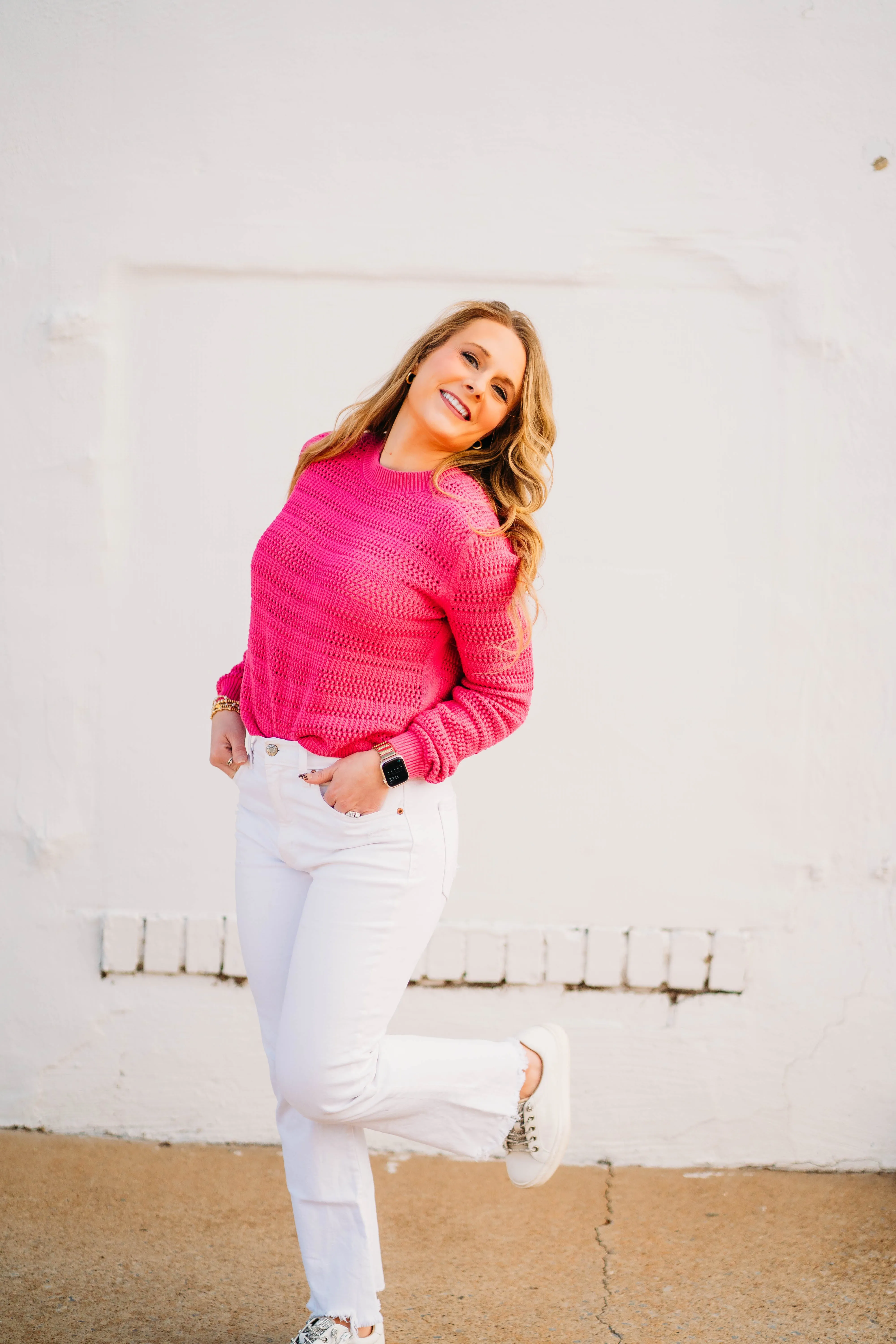Kut: Portia Pullover Cropped Sweater in Fuschia