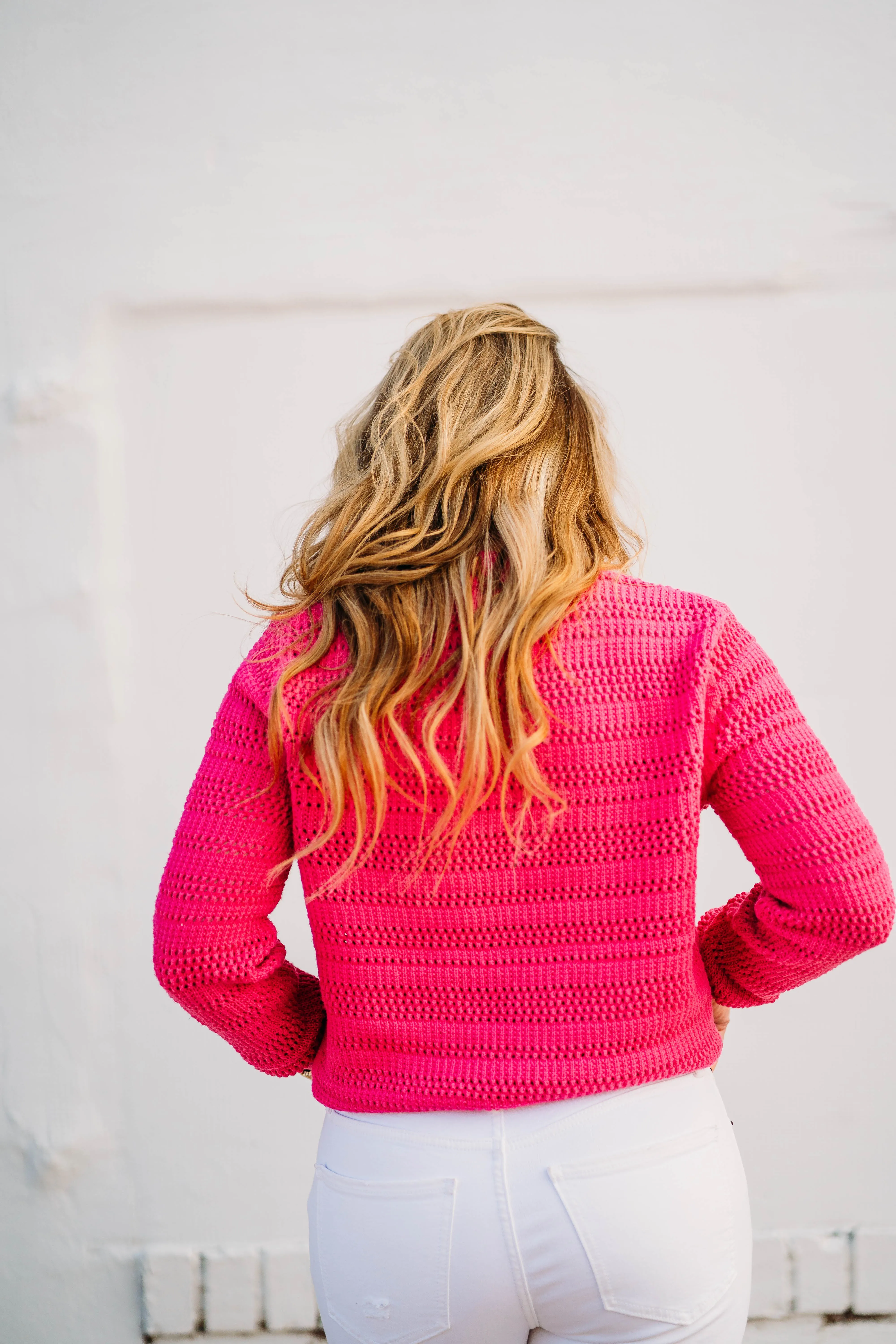 Kut: Portia Pullover Cropped Sweater in Fuschia