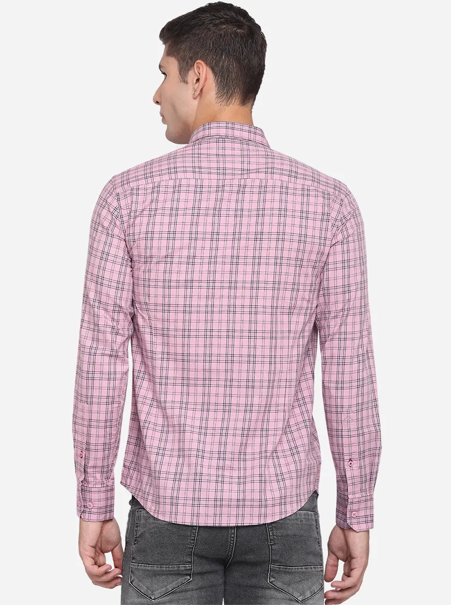 Lilas Pink Checked Slim Fit Casual Shirt | JadeBlue