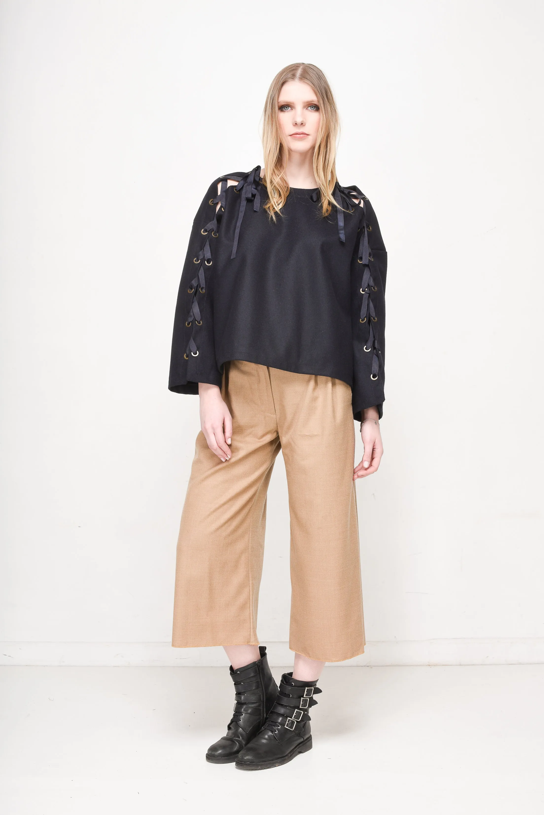 Lose Fit Trendy Wool Top with Lacing Sleeves