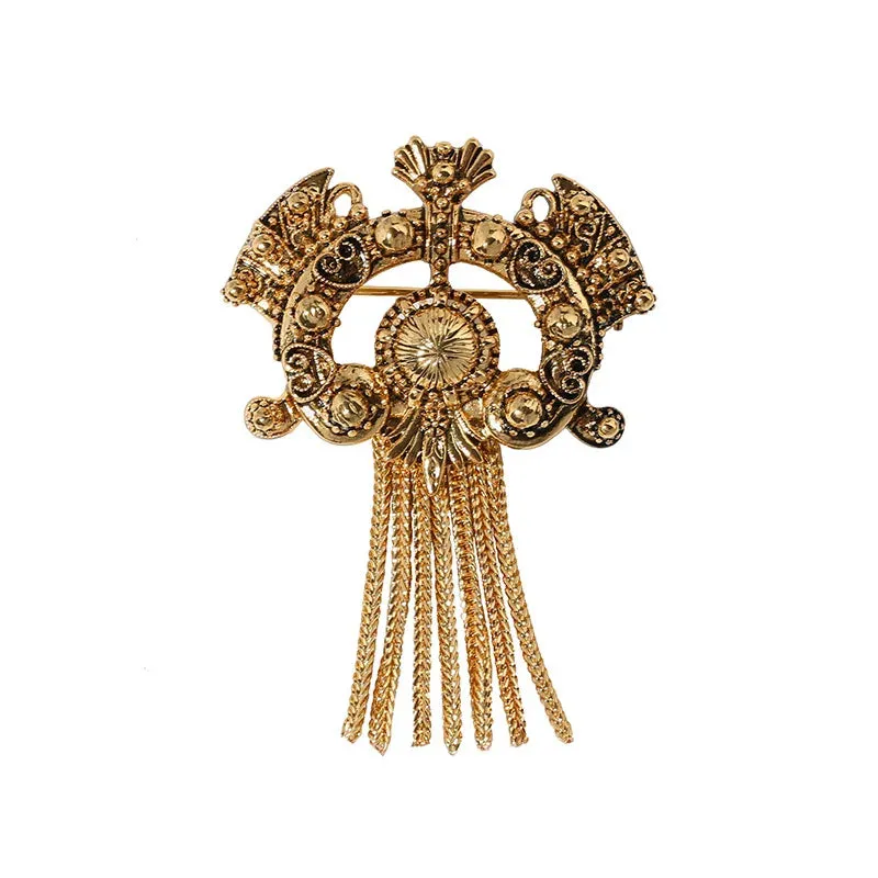 Mal Leather Brooch Pin