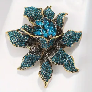 Mert Lace Brooch Pin