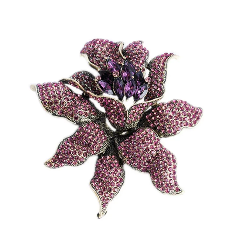 Mert Lace Brooch Pin