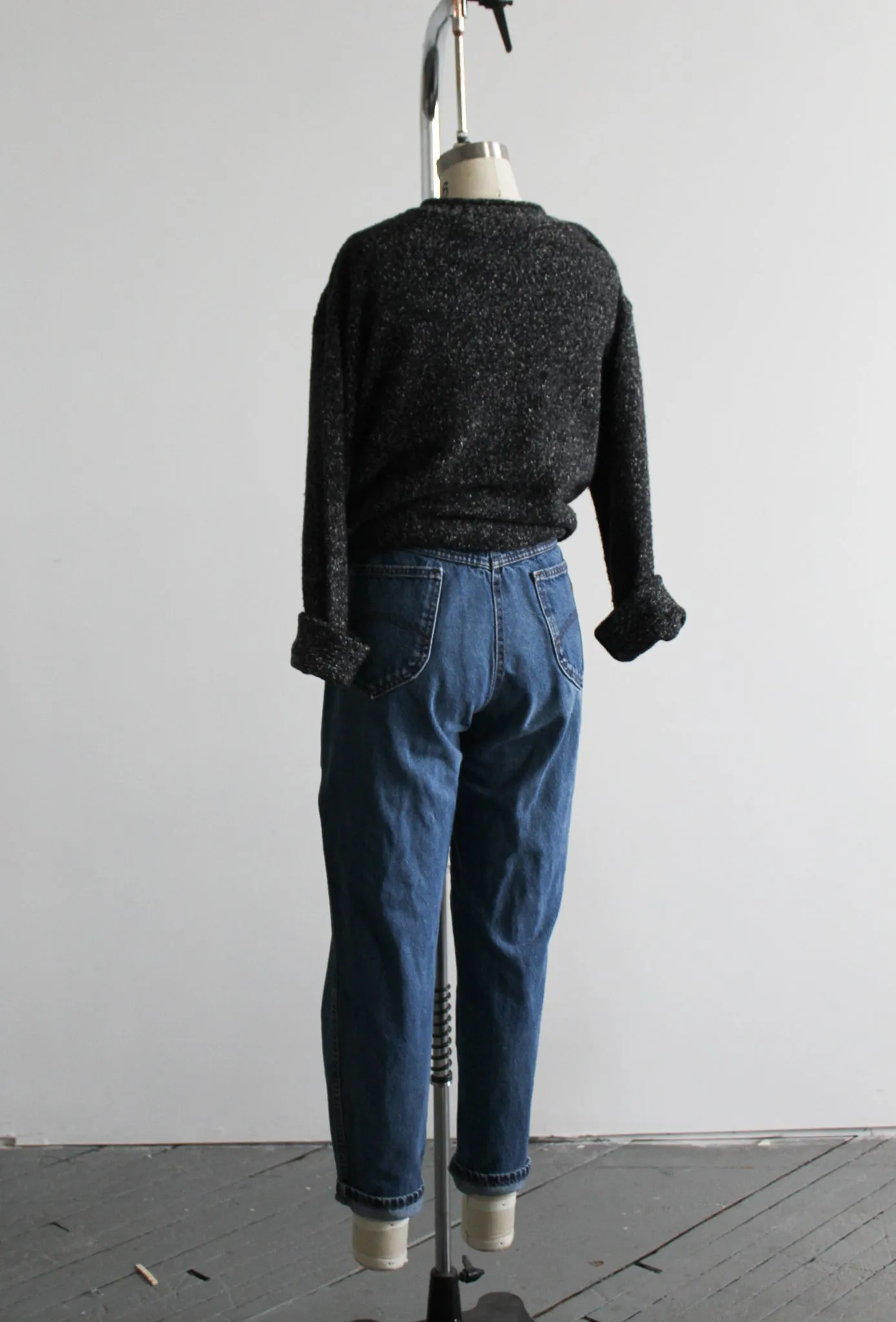 relaxed mom jeans