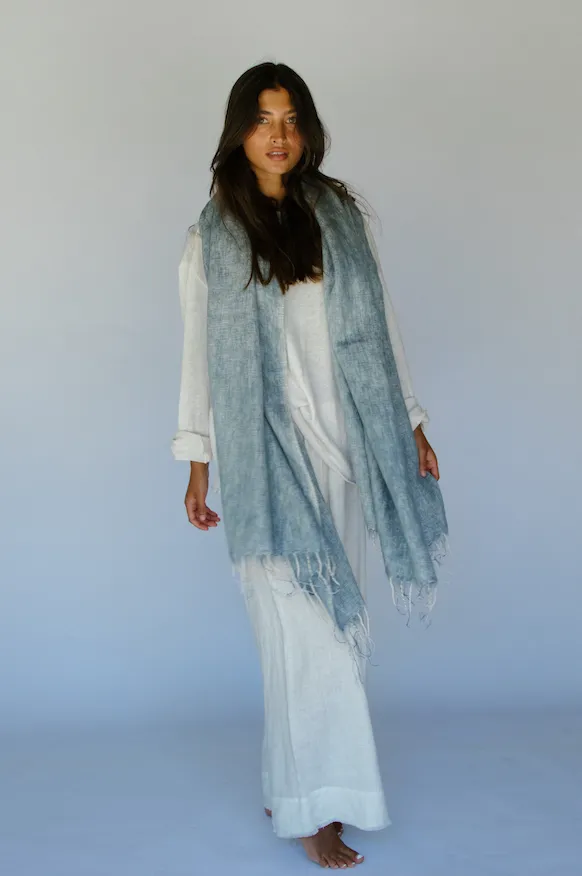 TERRAMAR SHAWL IN STEEL