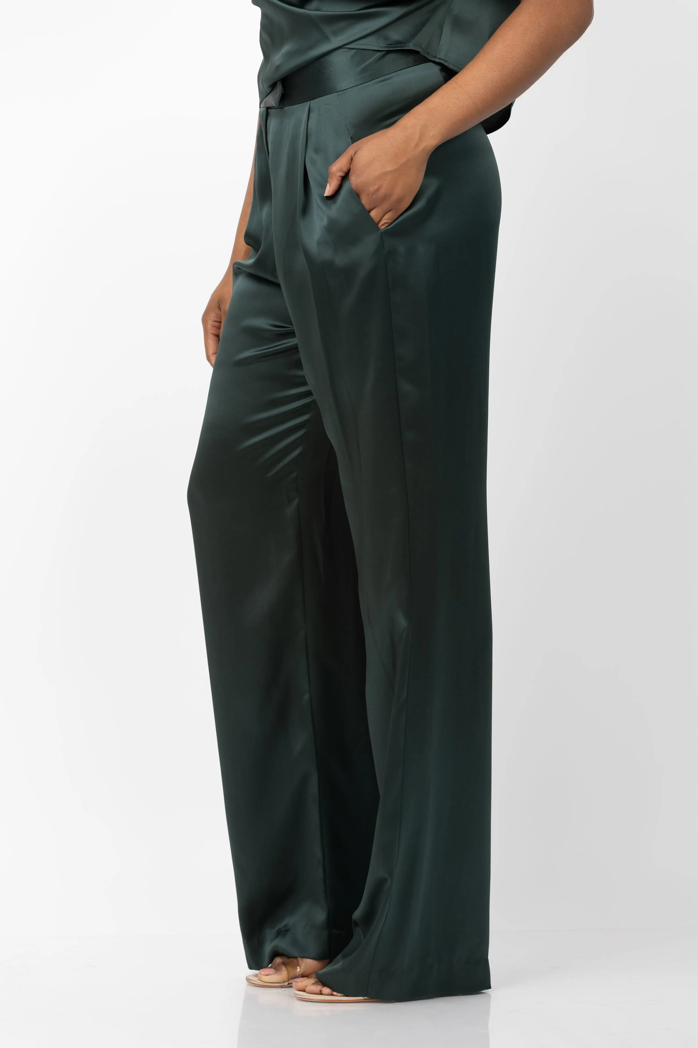 The Sei Wide Leg Trousers in Hunter Green