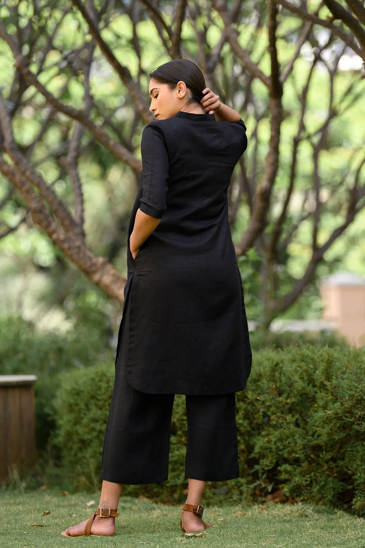 Thea Linen Kurta - Black